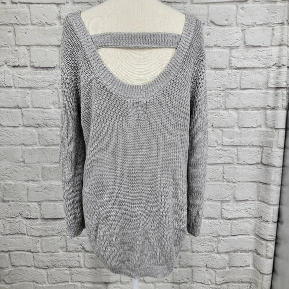 Harper Heritage Gray Knit Back Bar Detail Sweater Sz Medium - Picture 6 of 12